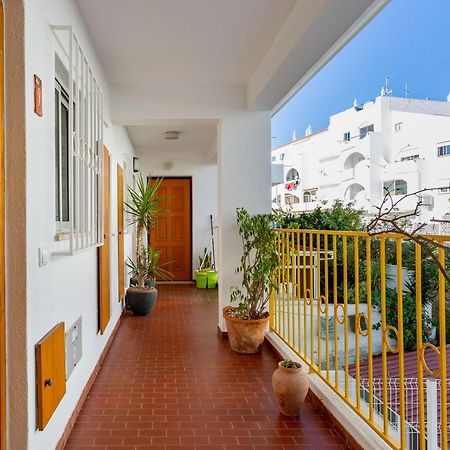 Typical T2 In Albufeira W/ Balcony By Lovelystay Eksteriør billede